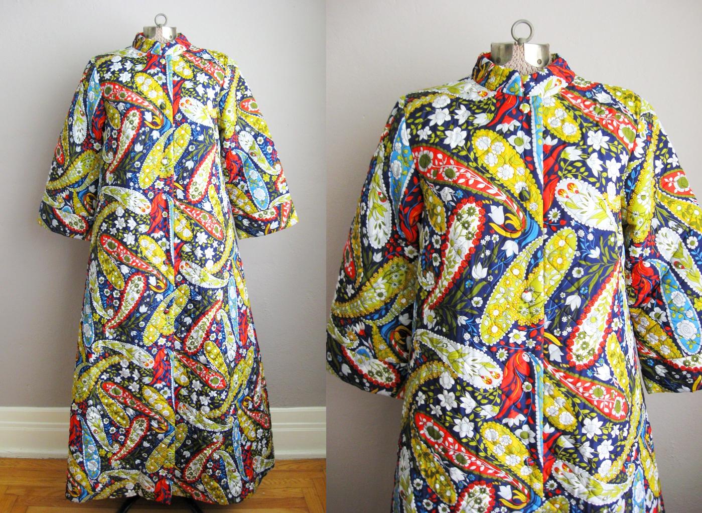 1960s Housecoat Psychedelic Paisley Multicolor